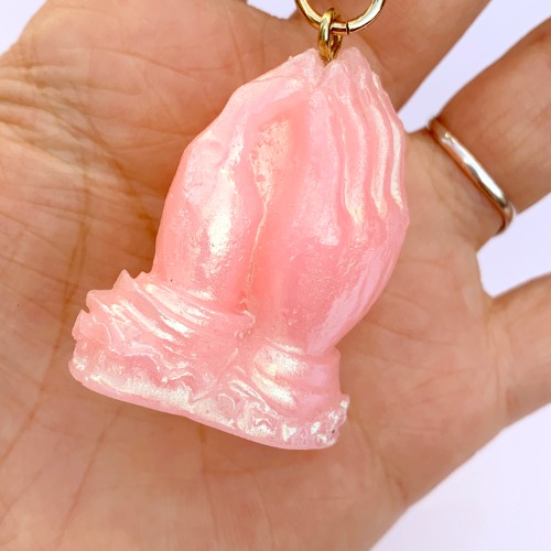 pink pearly pray keychain